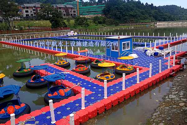 水上游泳池 /碼頭 漂浮/浮筒游泳池 廣州中航水上設(shè)施建造有限公司 水上游泳池 /碼頭 漂浮/浮筒游泳池 廣州中航水上設(shè)施建造有限公司